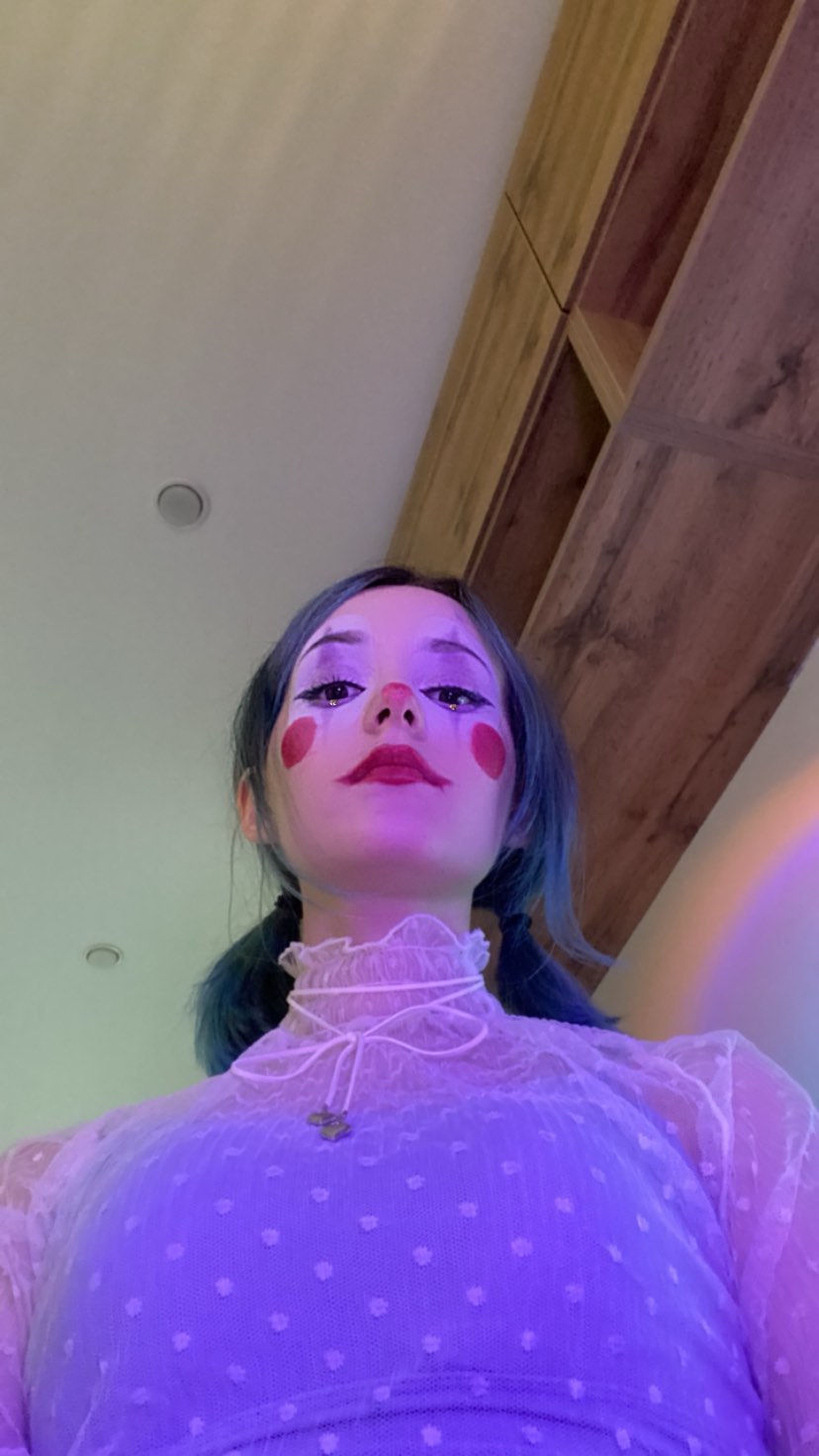 828x1472