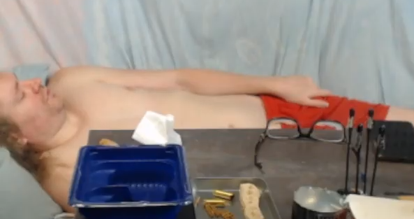 593x313