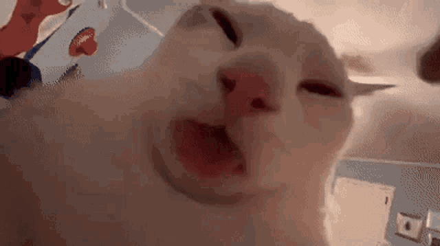 640x358