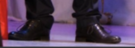 555x197