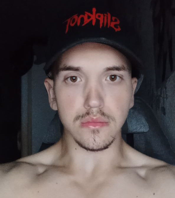 593x669