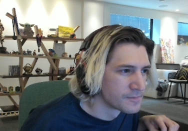 376x262