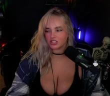 714x625
