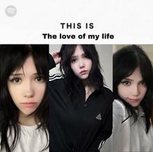 736x732